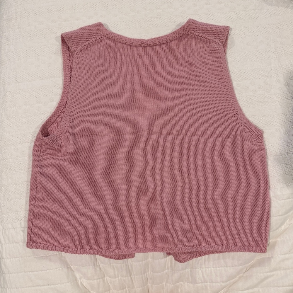 Wilfred | Dusty Pink Knit V-Neck Vest - Picture 2 of 3